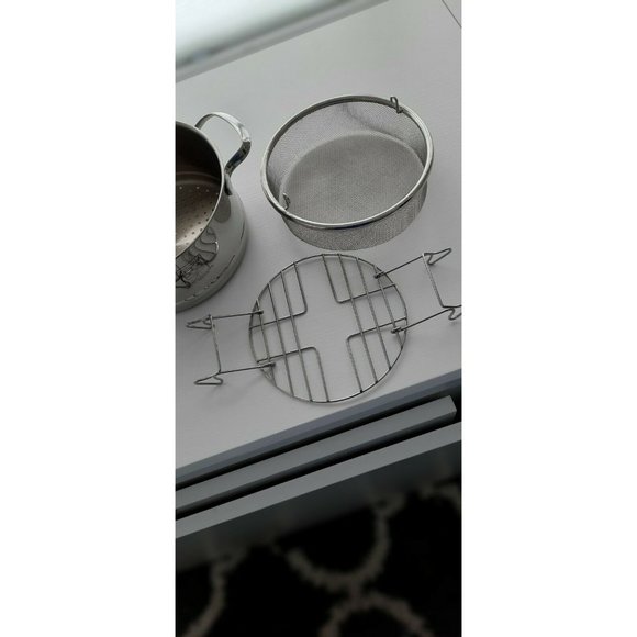 Cooking club of america Stainless Steel Steamer Pot with mesh basket and rack. - Picture 5 of 5